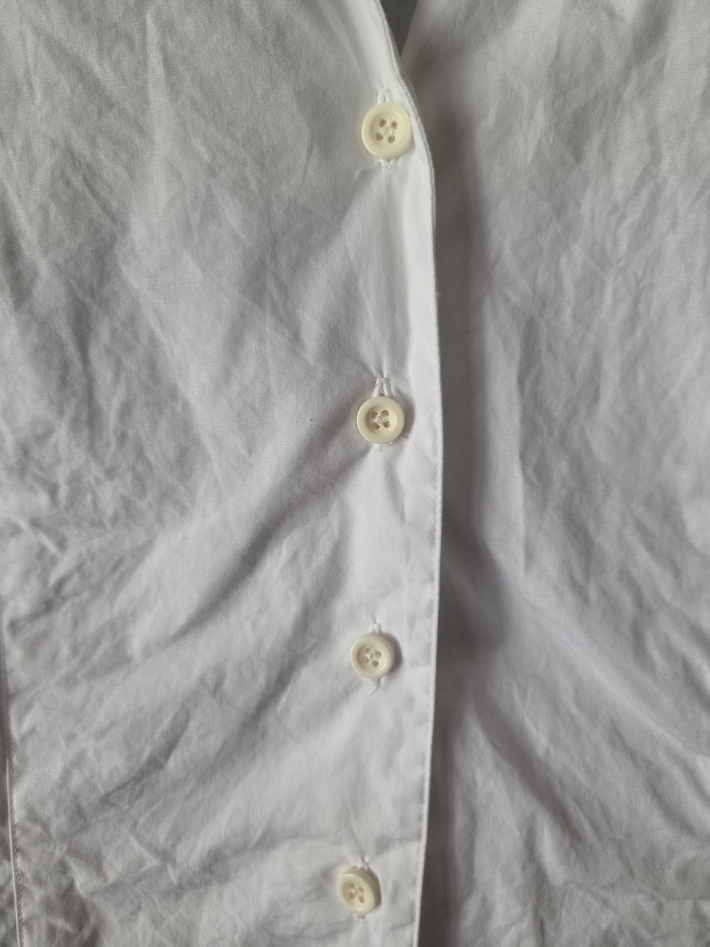 Women's Harvé Benard White Sleeveless Collared Button-Front Blouse ~ Size Small - Picture 3 of 12